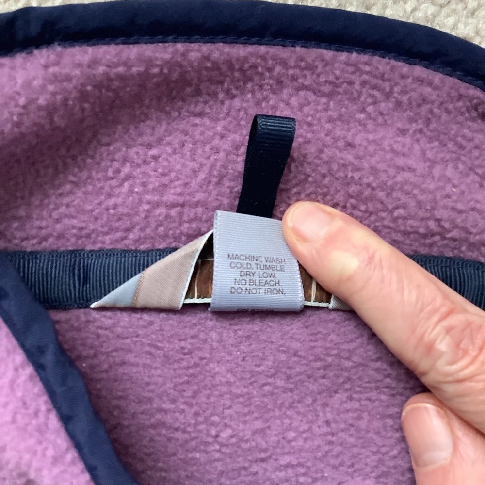 Vintage EMS Polartec fleece purple pullover Large, LN condition, USA-made - Picture 3 of 5